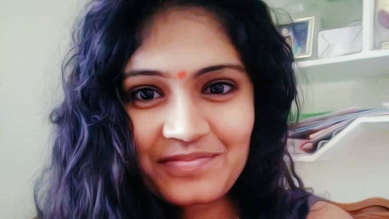 మెడికో ధరావత్ ప్రీతి అంత్యక్రియలు పూర్తి.. శోకసంద్రమైన స్వగ్రామం